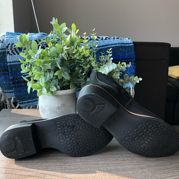 KATE SPADE Chelsea Black Gold Ankle Rain Boots - Picture 6 of 7